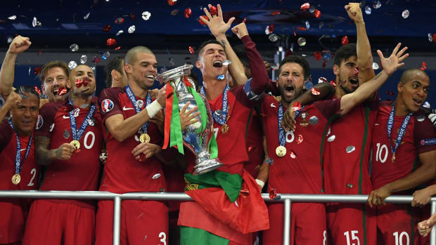 portugal-wins-euro-2016-ronaldo.jpg